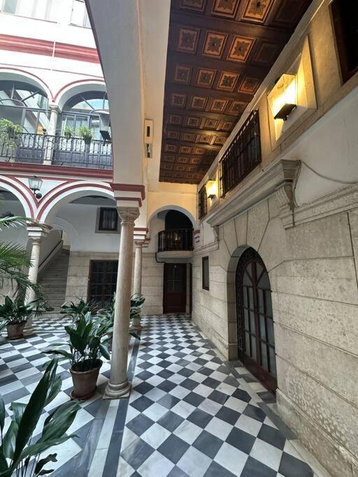 Apartamento Patio Sevillano Frente Catedral Exterior photo