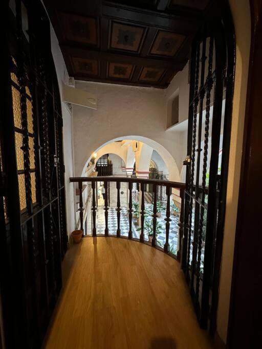 Apartamento Patio Sevillano Frente Catedral Exterior photo